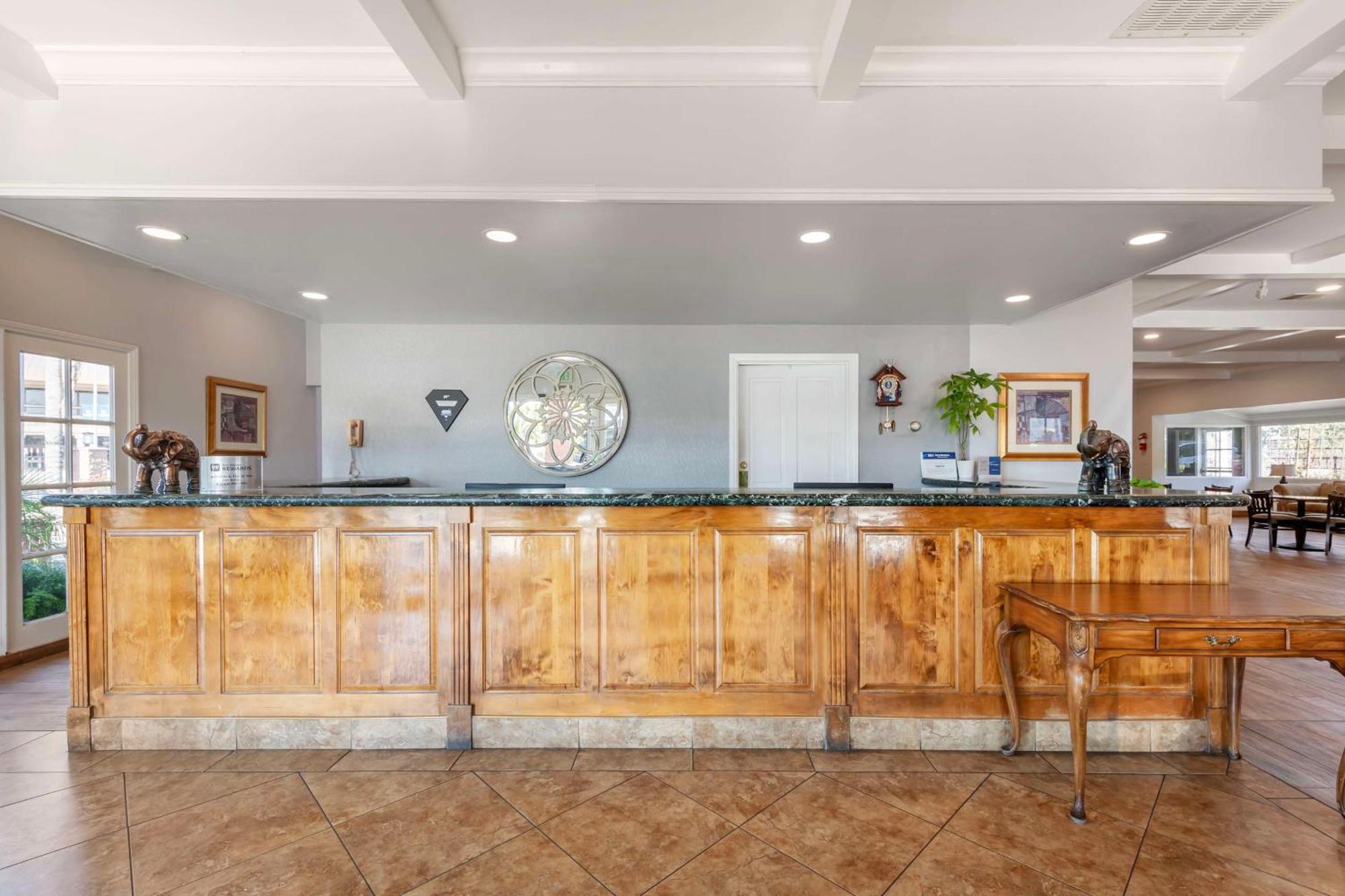 Best Western Plus Hill House Bakersfield Buitenkant foto