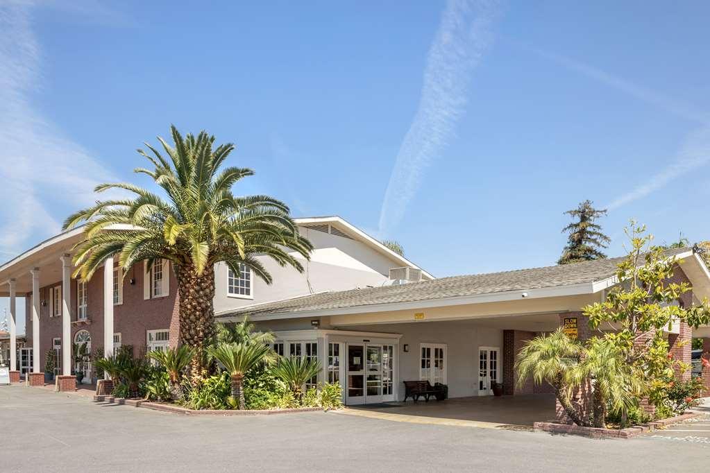 Best Western Plus Hill House Bakersfield Buitenkant foto